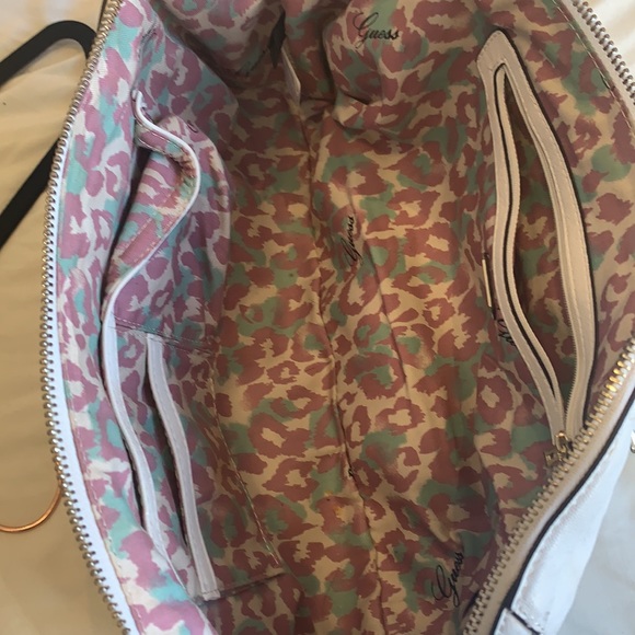 Guess Purse - Picture 4 of 5